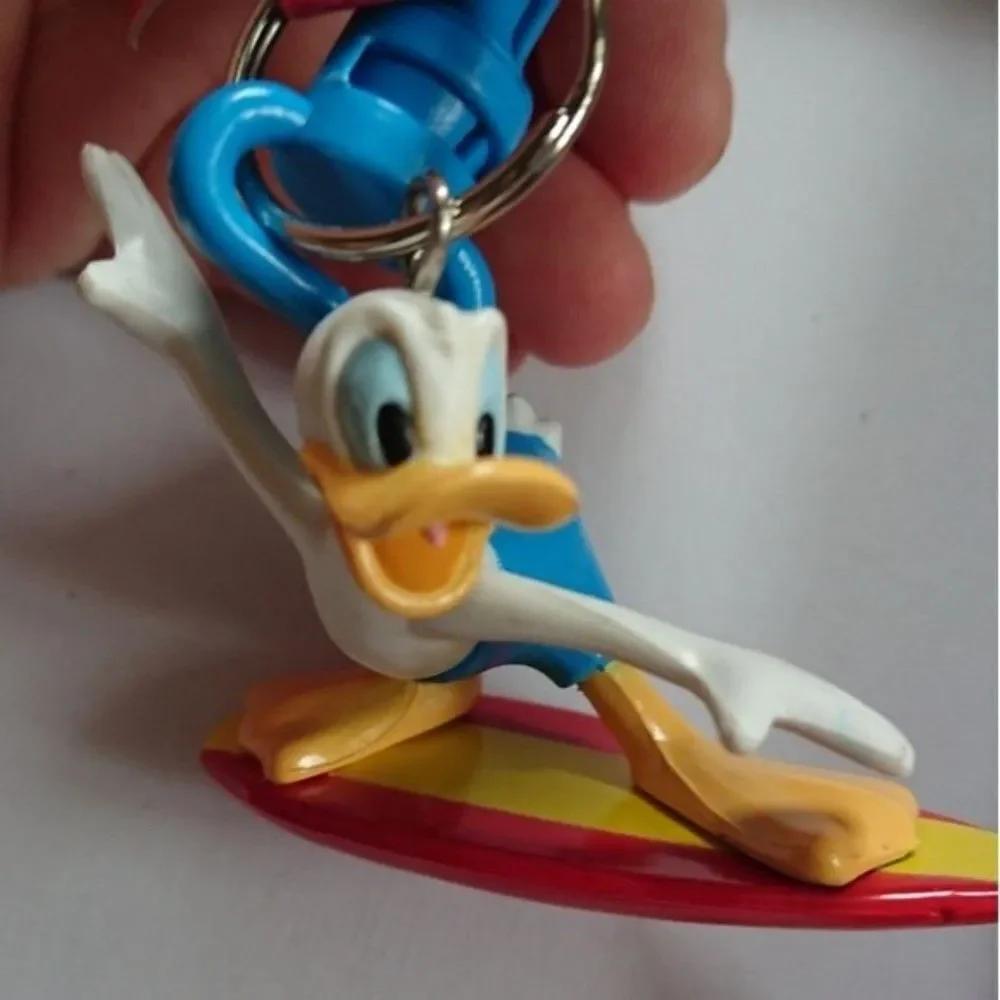 New vintage Donald Duck surfboard keychain with clip